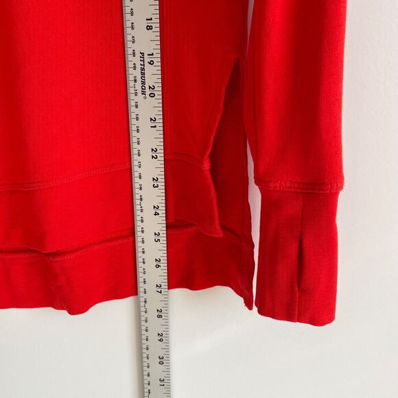 Sweaty Betty Red Crew Neck Long Sleeve Sweatshirt Top XS Thumbholes Athleisure - Picture 8 of 8